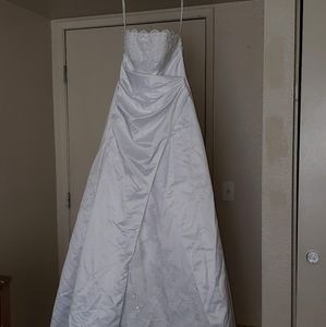 Strapless White Wedding Dress